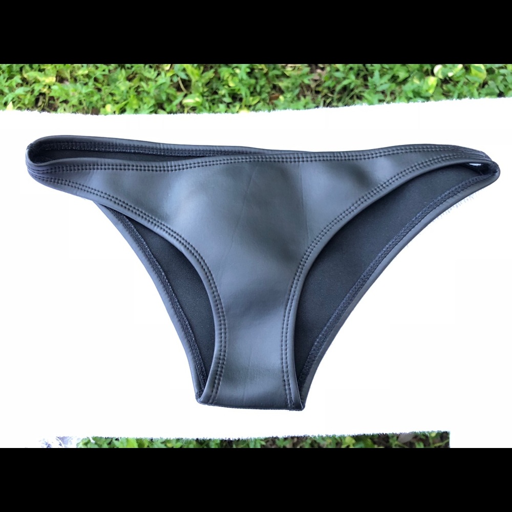 Hoaka swimwear black cheeky swim bottom